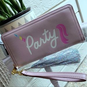 Fossil | 🦄🌈🎉 unicorns and partying wallet